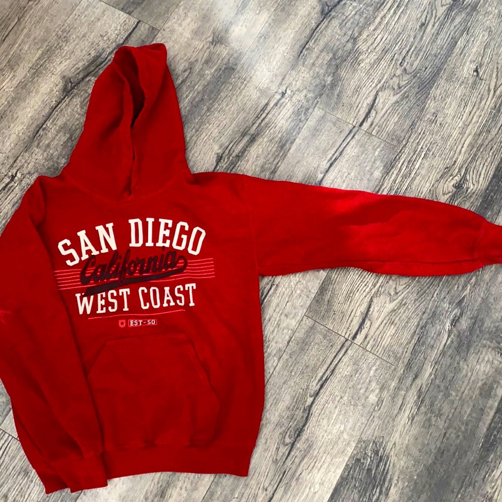 Pull over hoodie